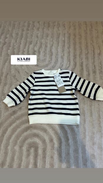 Pull Kiabi taille 9 mois neuf
