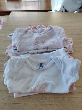 Lot de 6 bodies petit bateau 3 mois