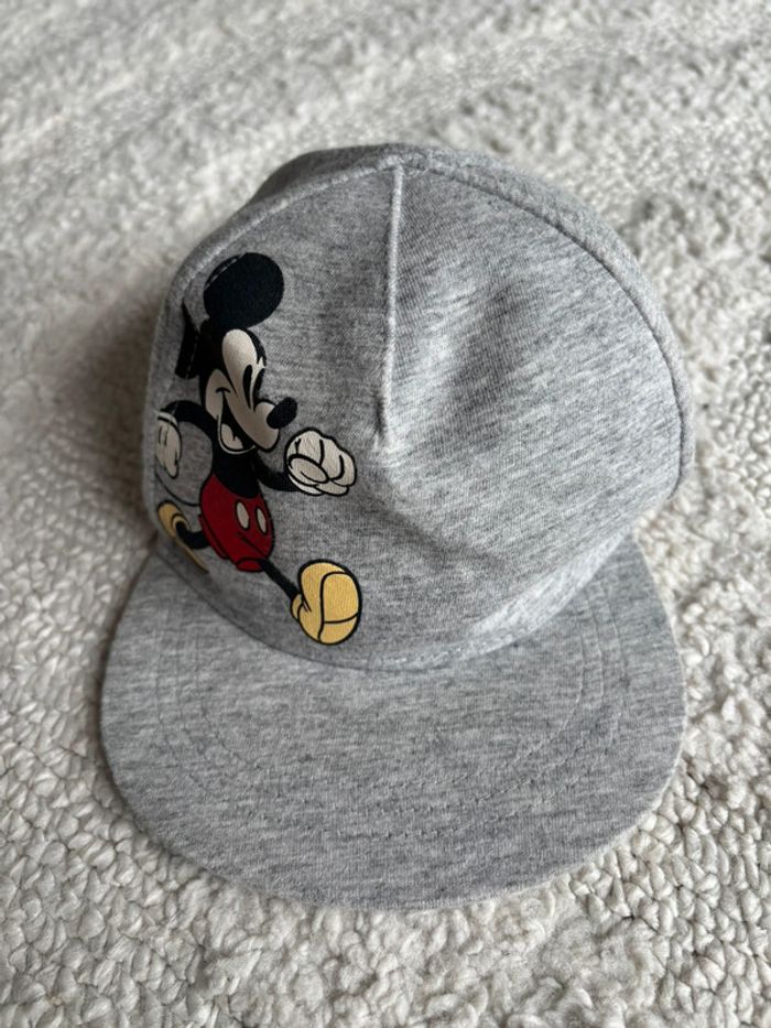 Casquette Mickey x H&M 6-9M - photo numéro 2