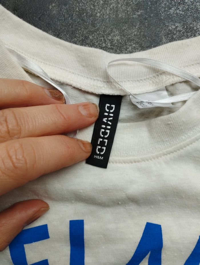 Tee shirt femme H&M XS - photo numéro 3