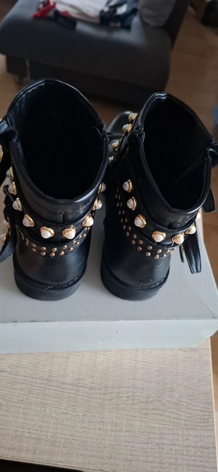Bottines noires cuir clous dorés strass "Miss Liberto" - photo numéro 7