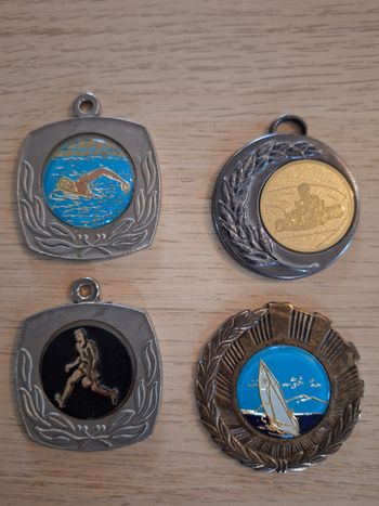 Médailles de sport, lot de 4 pièces
