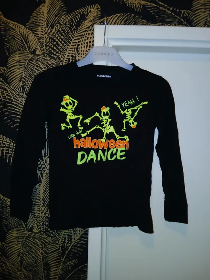 💙 T-shirt manches longues Halloween taille 8 ans. - photo numéro 2