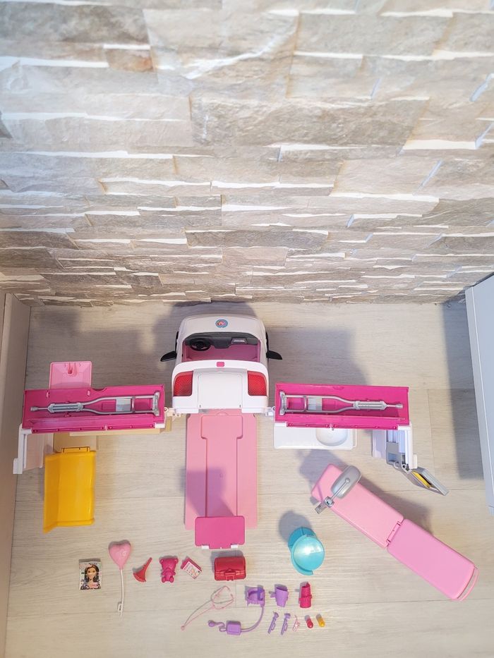 BARBIE Véhicule Médical - photo numéro 4