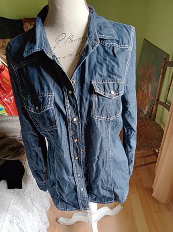Chemise couleur jeans