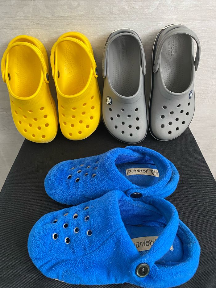 Lot CROCS taille 30/32 - photo numéro 2