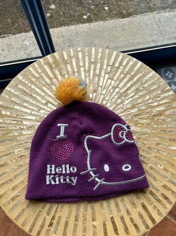 Hello kitty bonnet taille 52