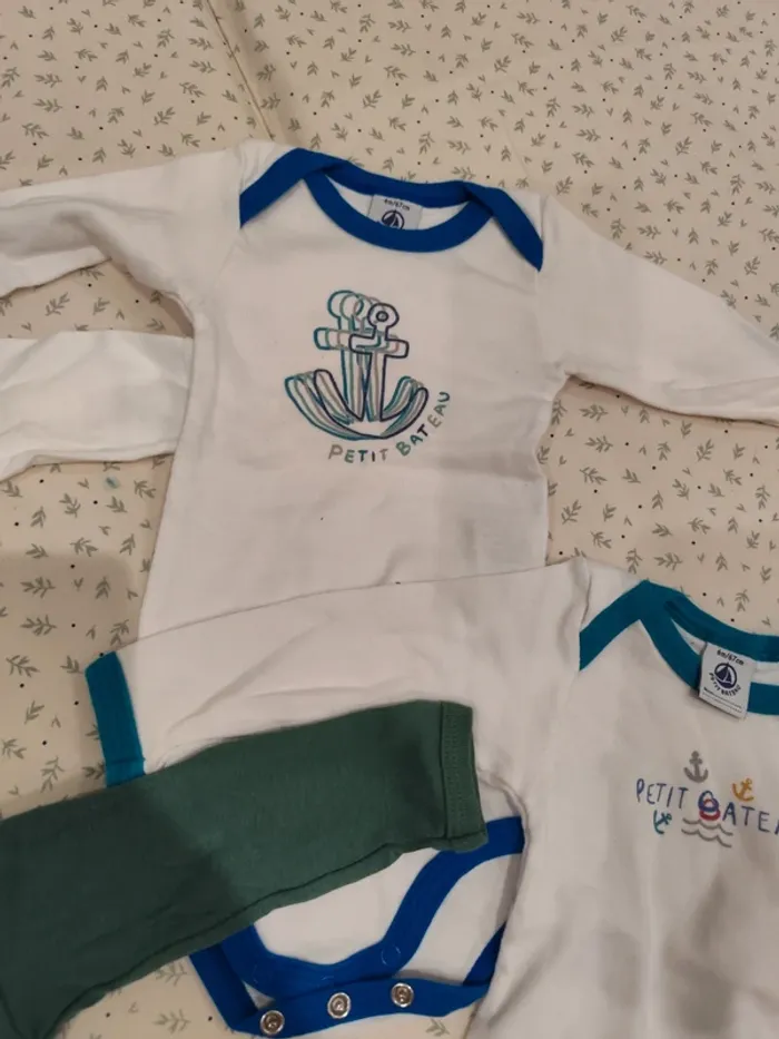 4 bodies manches longues petit bateau 6 mois - photo numéro 6