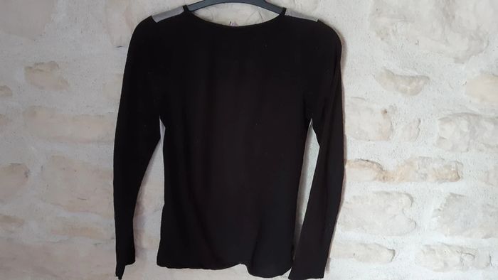 Tee-shirt noir et blanc 10 ans - photo numéro 2