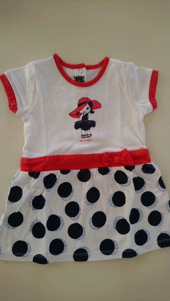 Robe manches courtes