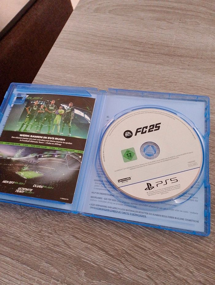 FC 25 - PlayStation 5 - photo numéro 2