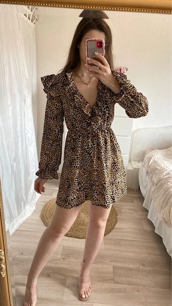 Robe motifs léopard à volants