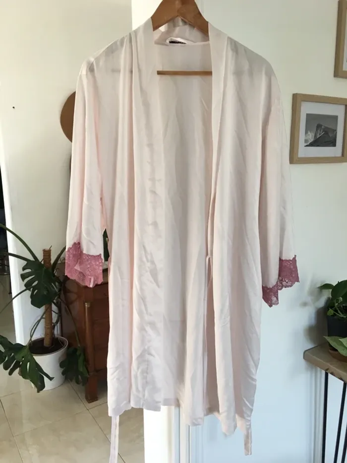 Déshabiller rose poudré