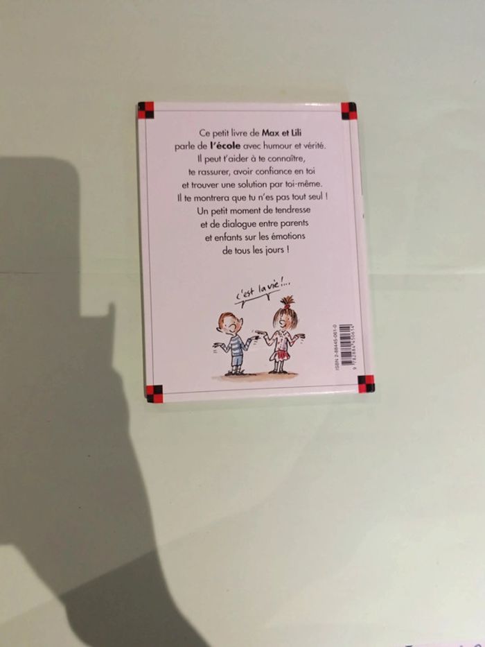 Livre Max n'aime pas l'école - photo numéro 2