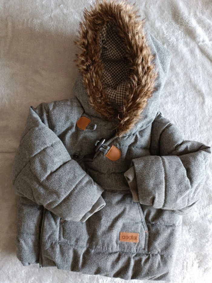 Gros manteau d'hiver à capuche fourré