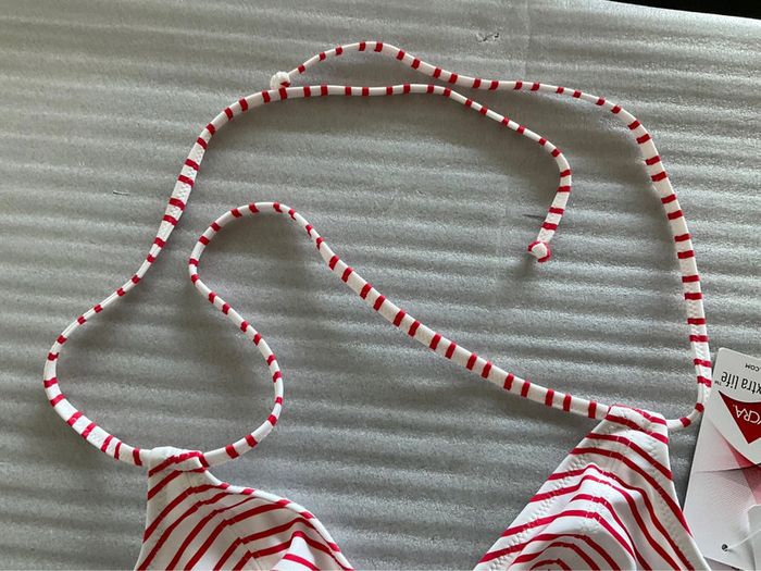 Haut maillot rouge et blanc Freya neuf - photo numéro 4