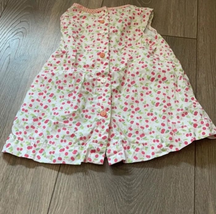 Robe 6 mois - photo numéro 2