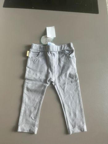 Pantalon neuf marque toy’s ru  taille 6/9 mois (68/74 cm)