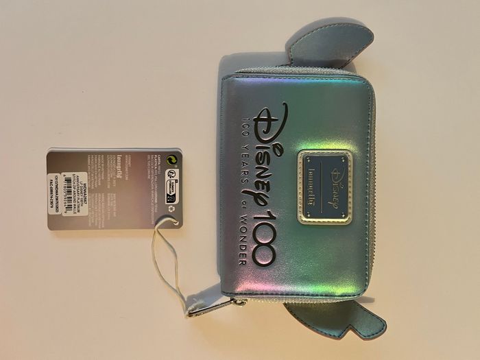 Portefeuille Loungefly Disney 100 Stitch - photo numéro 10