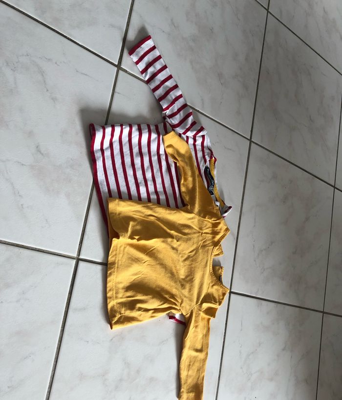 Lot de 2 tee-shirts manche longue taille 6 mois