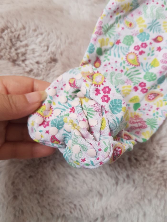 Pyjama une pièce fille 12 mois - photo numéro 2