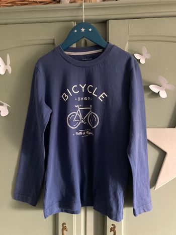 TEE shirt cyrillus