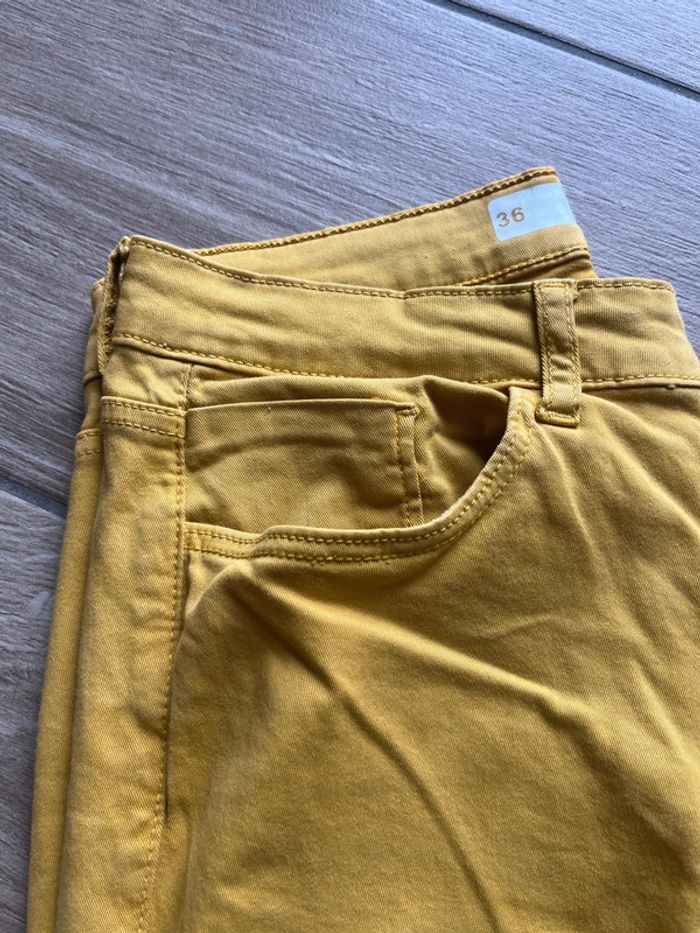 Jeans jaune - photo numéro 3