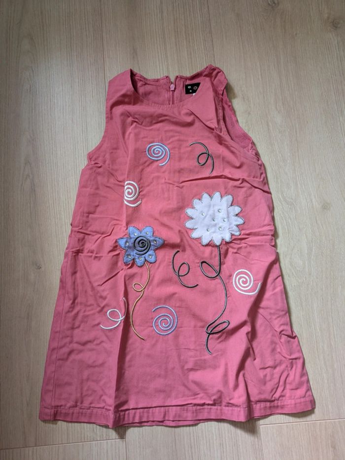Gros lot robes fille 5 ans, pantacourt et chemise de nuit - photo numéro 13