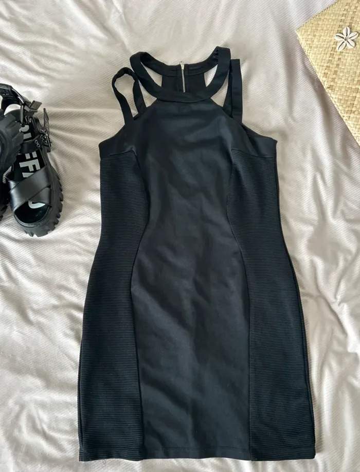 Robe noire, mim taille L