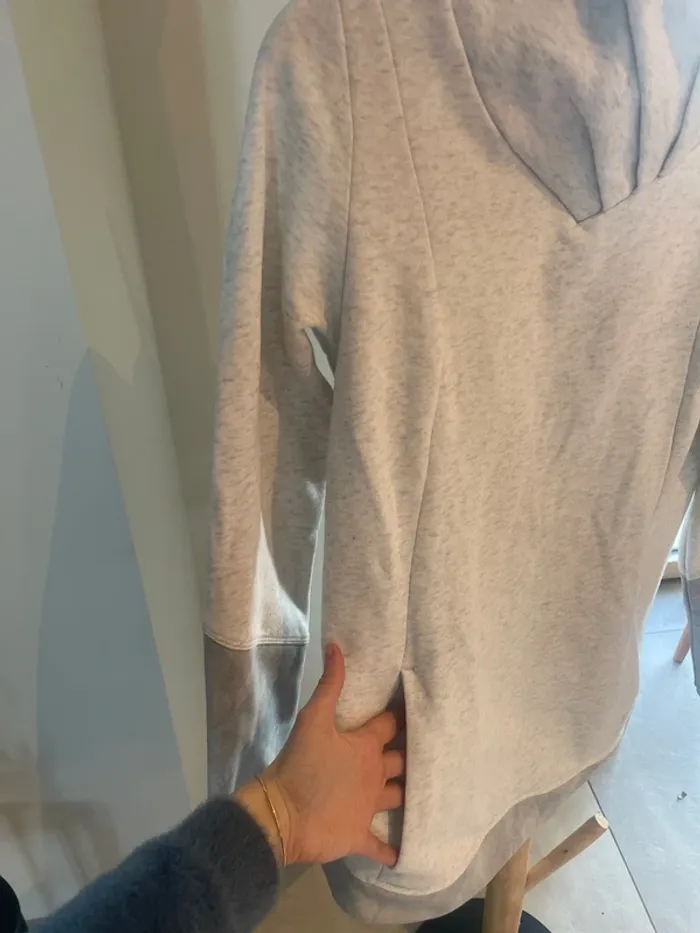 Pull gris - photo numéro 3