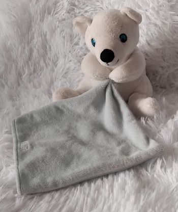Doudou peluche ours polaire blanc avec mouchoir bleu- Eco 6