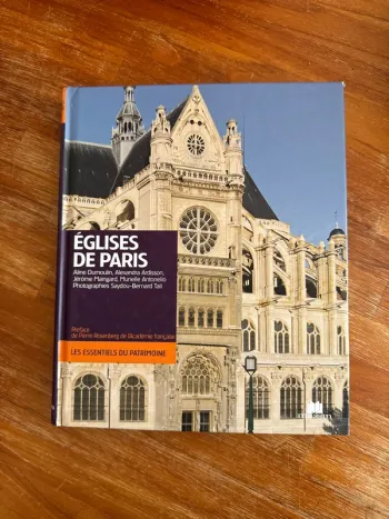 Livre, église de Paris
