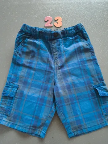 Short 23 mois