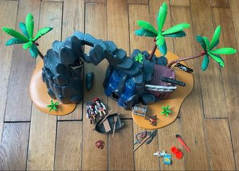 Playmobil 6679 (repaire de pirates)