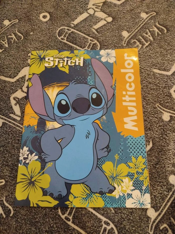Livre de coloriage Disney Stitch
