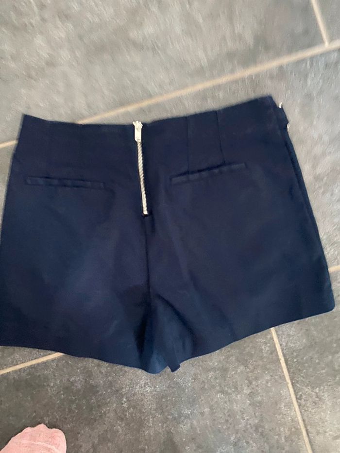 Short Bershka Taille 38 - photo numéro 2