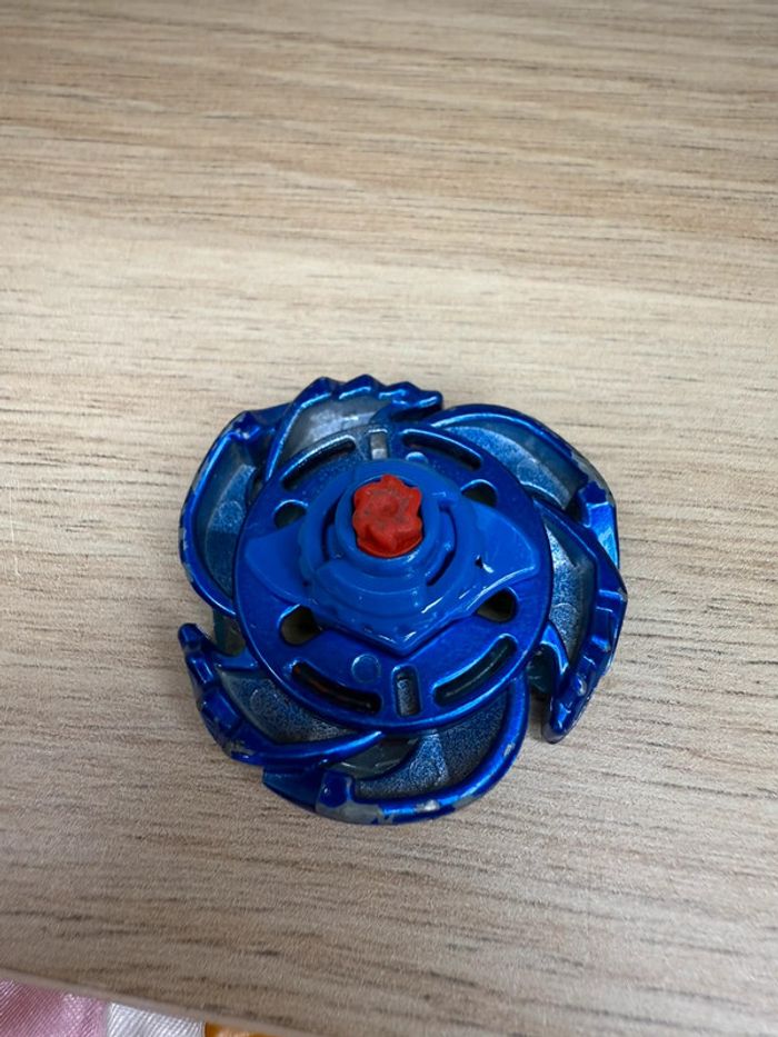 Toupie beyblade galaxy pegasus - photo numéro 3
