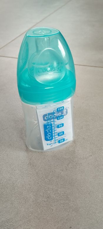 Biberon dodie 150 ml + tétine dodie neuf
