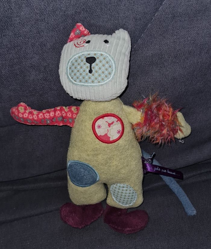Doudou peluche chat vert 26 cm - Les jolis pas beaux- Moulin Roty