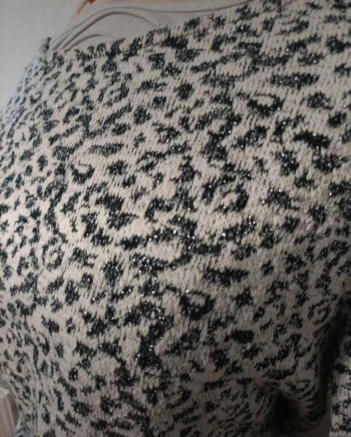 Superbe pull léger motifs léopard - photo numéro 2