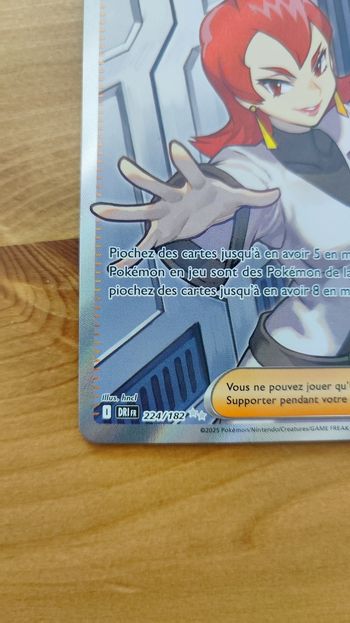Ariane de la Team Rocket 224/182 EV10 Rivalités destinées (DRI) carte pokémon