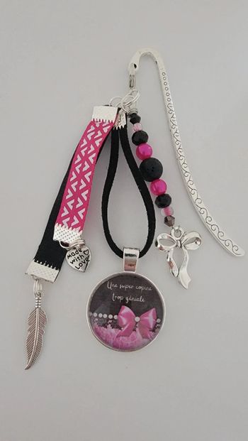 Cadeau amie copine ,bijoux de sac ou marque page et