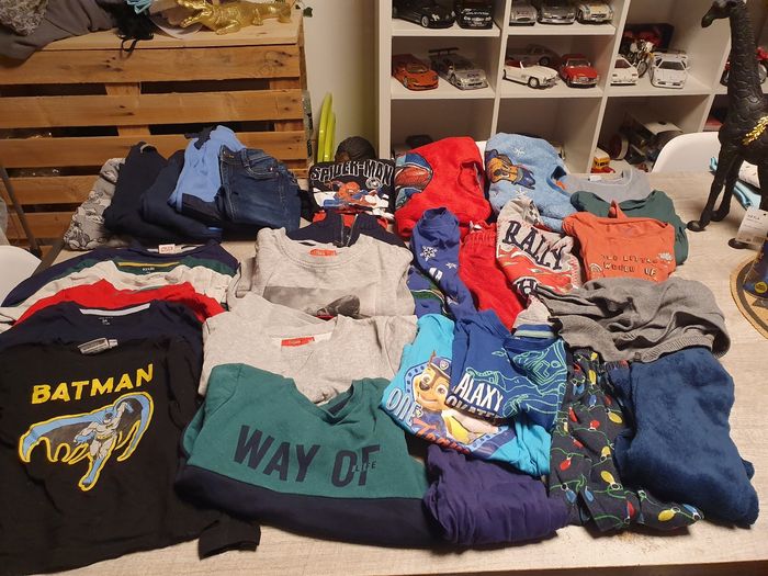 Lot vetements garçon 3 ans un peu de 4 et 5 ans