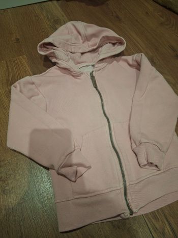 Gilet a capuche rose  fille 5 ans