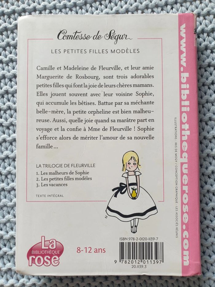 Les petites filles modèles - photo numéro 2