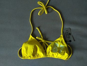 Haut de bikini jaune fluo – Chipie – Taille XS