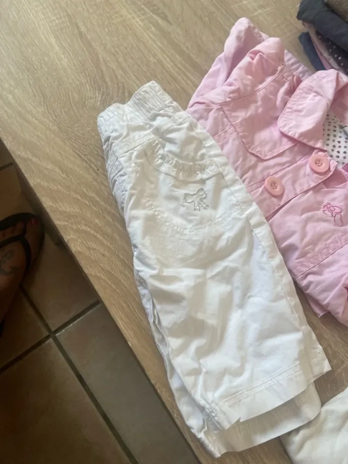 Gros lot fille 18mois (24 pièces) - photo numéro 5