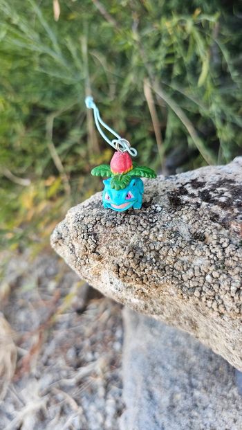 Super petite figurine Pokemon Nintendo porte clé herbizare