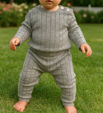 Très belle ensemble haut pantalon confortable bébé fille