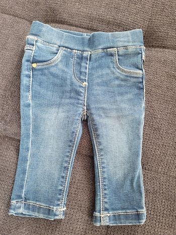 Jeans tape a l'œil